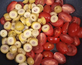 Foto del paso 3 de la receta: Spaghetti con Trigueros, Tomates Cherry, Aceitunas Verdes y Panceta al Pesto de Hierbas Provenzales