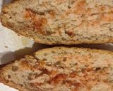 Foto del paso 2 de la receta Bocata de butifarra con pimientos y queso tetilla