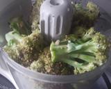 Foto del paso 1 de la receta: Falso Cuscús de coliflor y brócoli con pasas de uva y manzana...🤔🥦🍇🍏🍚🍚🥦🤨