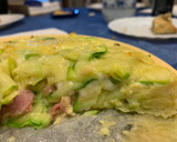 Foto del paso 4 de la receta: Frittata de calabacín y queso o pastel de calabacín relleno