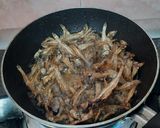 Foto langkah ke 2 dari resep Teri Tawar Kentang Saus Tiram.