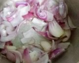 A picture of step 2 of White chicken curry.