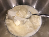 Papas en salsa de yoghurt (Pellkartoffeln o papas a la alemana)