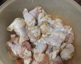 Foto del paso 1 de la receta: Jamoncitos de pollo adobado y asados en freidora de aire con papas arrugas