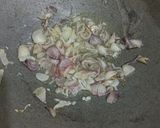 Foto langkah ke 2 dari resep Sayur Bening Oyong telur puyuh.