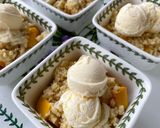 Gambar langkah 3 resipi Mango Crumble.