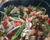 Foto del paso 3 de la receta: Pollo con champiñones