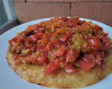 Foto del paso 5 de la receta: Falsa "pizza" de pimiento y tomate caramelizados🍅🌶️🍕