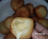 A picture of step 5 of Korean Mozzarella Cheese balls.