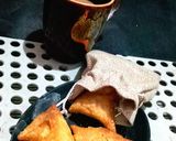 A picture of step 4 of One bite samosa.