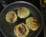 Foto del paso 4 de la receta: Hamburguesa de calabacín con cereales
