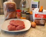 Foto del paso 1 de la receta Filetes rusos en salsa de champiñones y setas