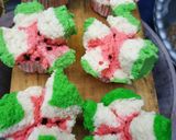 Foto langkah ke 5 dari resep Bolu Kukus semangka.