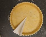 Une image de l'étape 10 de Quiche légère au fromage blanc, saumon frais et courgette.