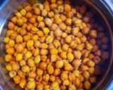 मिक्स चना चाट(mix chana chaat recipe in Hindi) रेसिपी चरण 1 फोटो
