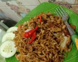 Foto langkah ke 3 dari resep Mie goreng Jawa.