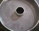 Foto langkah ke 4 dari resep Bolu ketan hitam kukus.