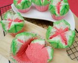 Foto langkah ke 16 dari resep Bolu Kukus Mekar Semangka.