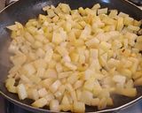 Foto del paso 1 de la receta: Tortilla de papas y cantimpalo