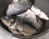 Foto langkah ke 1 dari resep Pindang Presto Ikan Mas ala Ma Ecot (resep 2).