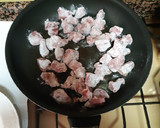 Foto del paso 1 de la receta: Ternera en salsa con patatas