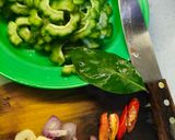 Foto langkah ke 1 dari resep Tumis Pare Ikan Teri.
