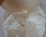 Foto langkah ke 2 dari resep 188. No Knead Pizza Eggless dengan Pinggiran Sosis.