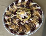 Une image de l'étape 8 de Salade de betteraves rouges et mozzarella di buffala aux cacahuètes et citron confit.