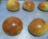 Foto langkah ke 5 dari resep Roti isi kornet.