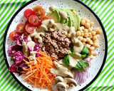Foto del paso 3 de la receta: Ensalada multicolor con vinagreta de almendras y castañas