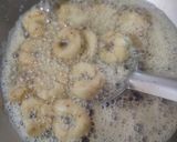 A picture of step 4 of Black Pepper Mathri.