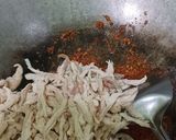Foto langkah ke 2 dari resep Risol Ayam Suwir.