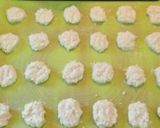 Foto del paso 4 de la receta Galletas de clara de huevo y coco rallado 🍪
