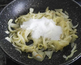 Foto del paso 5 de la receta: Crepes de champiñones con bechamel al curry