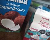 Foto del paso 1 de la receta: Panna cotta de coco con coulis de Jamaica y mezcal