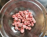 Foto del paso 1 de la receta: Mermelada Keto de frambuesa y chía
