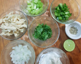 Foto del paso 1 de la receta: Ensalada de pollo con yogurt