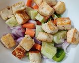 A picture of step 3 of Paneer Salad..