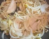Foto del paso 2 de la receta: TARTA DE CEBOLLA Y QUESO sin gluten