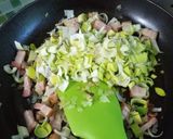 Foto del paso 2 de la receta: Tarta de puerros y panceta