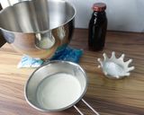 影音示範免開火免冰淇淋機 做出香草冰淇淋的食譜步驟1照片