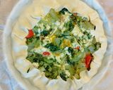 Foto del passaggio 2 della ricetta Torta salata salva cena