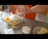 Foto del paso 2 de la receta Magdalenas con Nata y Chocolate