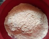 A picture of step 1 of Spicy masala puri.