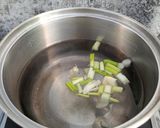 Foto langkah ke 7 dari resep Nasi Bakmoy Tahu Sosis.
