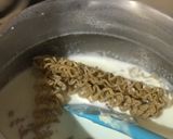 A picture of step 3 of Oats Maggi Custard Kheer.