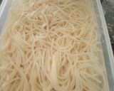 A picture of step 2 of Singaporean Rice.