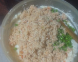 Foto del paso 5 de la receta: Ensaladilla rusa con palitos de cangrejo, atún y langostinos