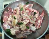 A picture of step 2 of Soft Pork Rib And Potato Curry.