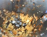 Foto del paso 3 de la receta: Volovanes rellenos de ensalada de col con gamba
